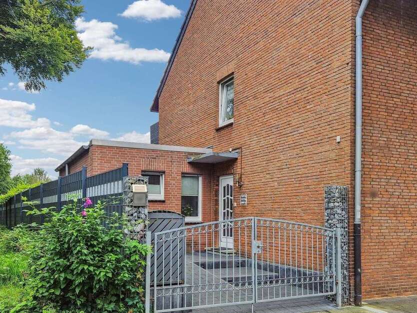 Haus zum Kaufen in Moers 619.000 € 240 m²