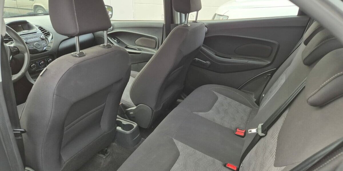 Ford Ka+ Cool & Sound, Klima 65.627 km 7.290 &euro; Rodgau 63110