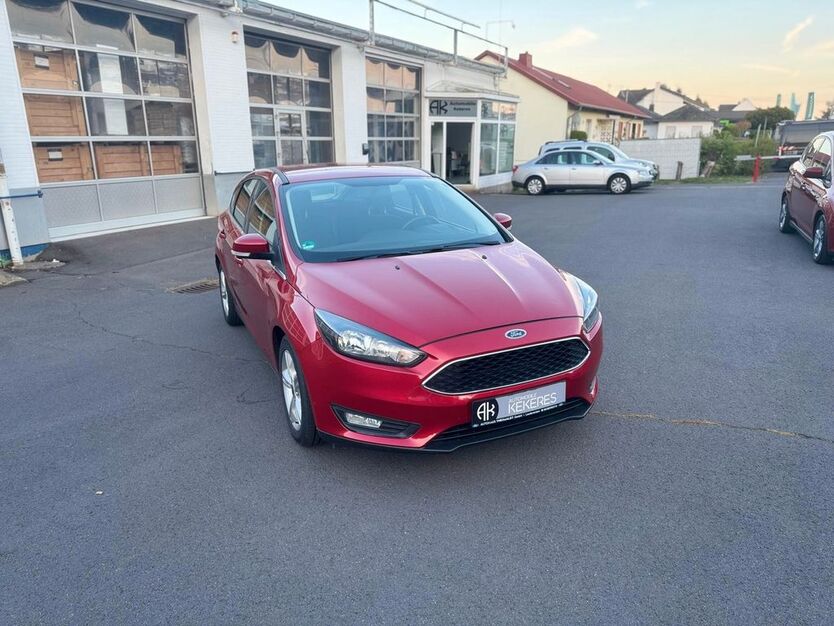Ford Focus 82.200 km 6.990 € Ebernhahn 56424