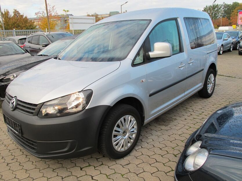 VW Caddy 185.000 km 6.990 € Nürnberg 90439