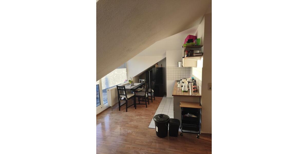 Dachgeschoßwohnung Zella-Mehlis Mehlis - 1 Zimmer, 40 m&sup2;, 275&euro; | Angebot:26048180