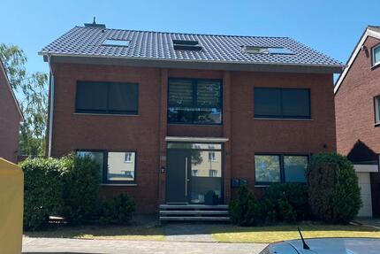 Mietwohnung DG | Ersteinzug nach Kernsanierung | 3 Familien Haus 1 zimmer