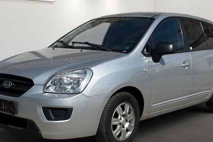Kia Carens 95.040 km 2.499 &euro; Berlin 12681
