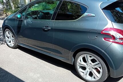 Peugeot 208 65.000 km 8.500 &euro; Ludwigshafen 67065