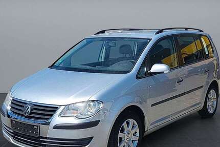 VW Touran 353.000 km 2.750 &euro; Lübbenau 03222