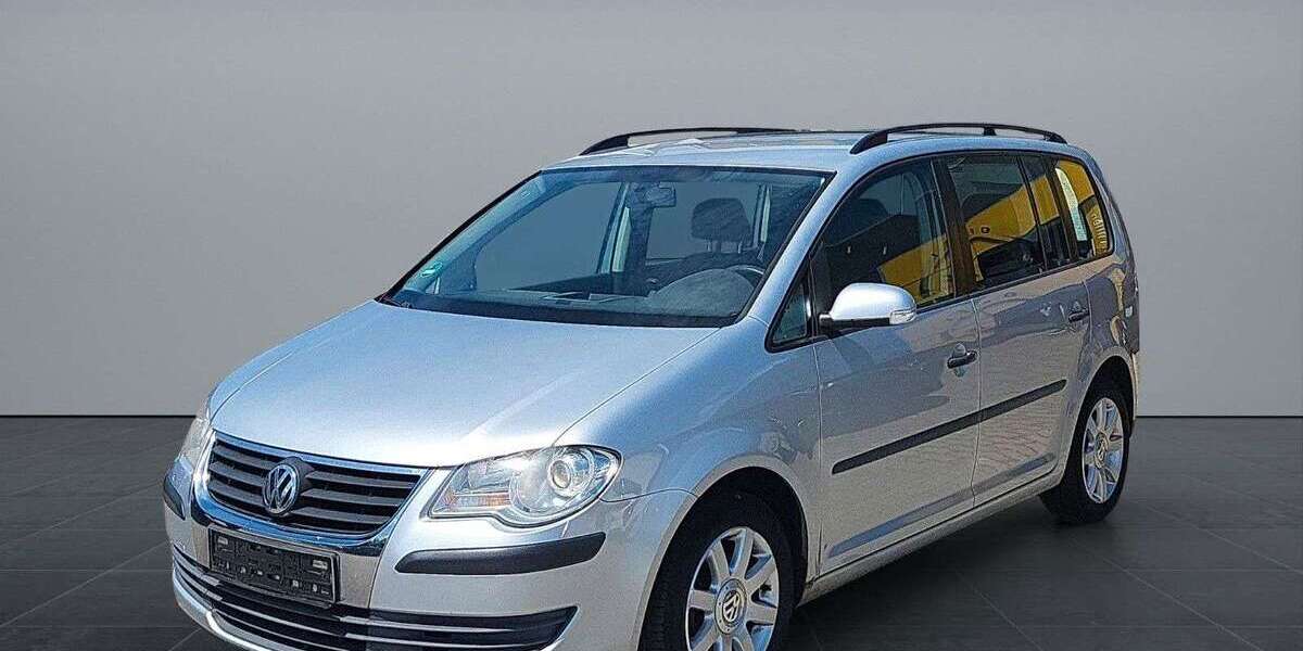 VW Touran 353.000 km 2.750 &euro; Lübbenau 03222