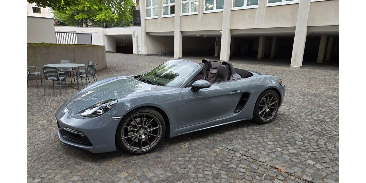Porsche Boxster 10.500 km 94.718 &euro; Bonn 53115