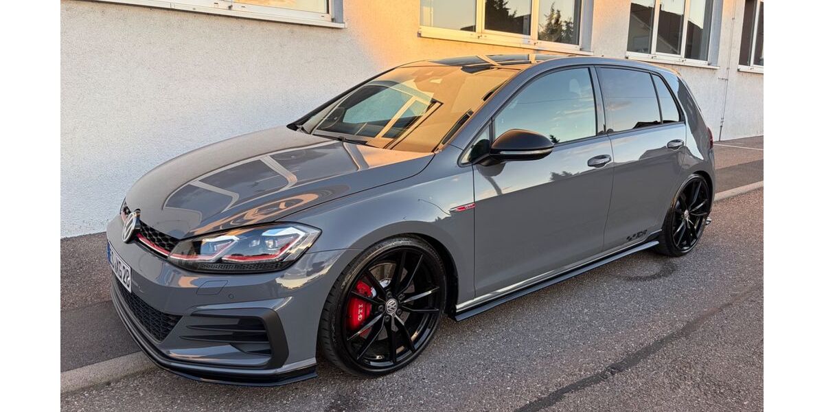 VW Golf 80.000 km 26.990 &euro; Kornwestheim 70806