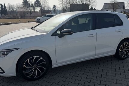 VW Golf 51.500 km 19.300 &euro; Stadtallendorf 35260