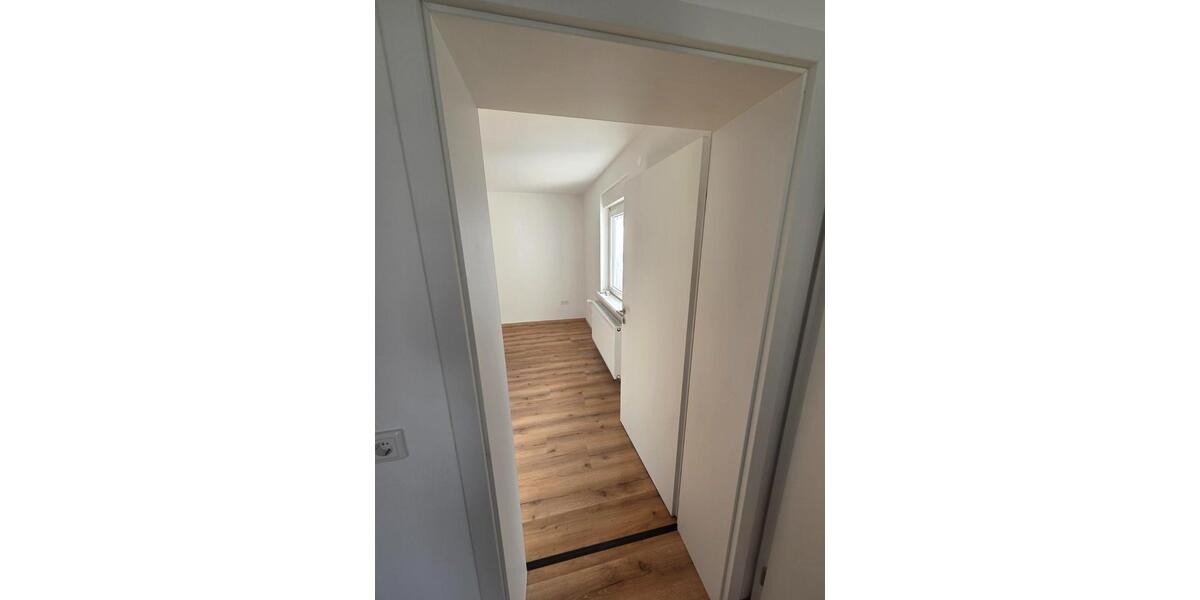 Etagenwohnung Rotenburg an der Fulda - 5 Zimmer, 110 m&sup2;, 1.080&euro; | Angebot:25493141