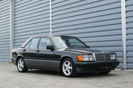Mercedes-Benz 190 266.500 km 9.900 &euro; Bautzen 02625