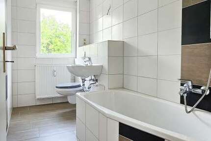 Wohnung Zwickau Zwickau-West - 3 Zimmer, 60 m&sup2;, 378&euro; | Angebot:27113767