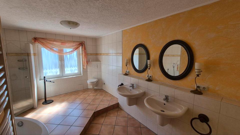 Einfamilienhaus Urmitz - 5 Zimmer, 165 m&sup2;, 620.000&euro; | Angebot:26337206