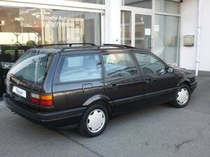 VW Passat GL VARIANT B3 NASENBÄR 1,8RP SHD 1.HD 211.876 km 4.985 &euro; Dossenheim 69221