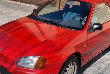 Toyota Starlet 124.800 km 2.500 &euro; Berlin 12489