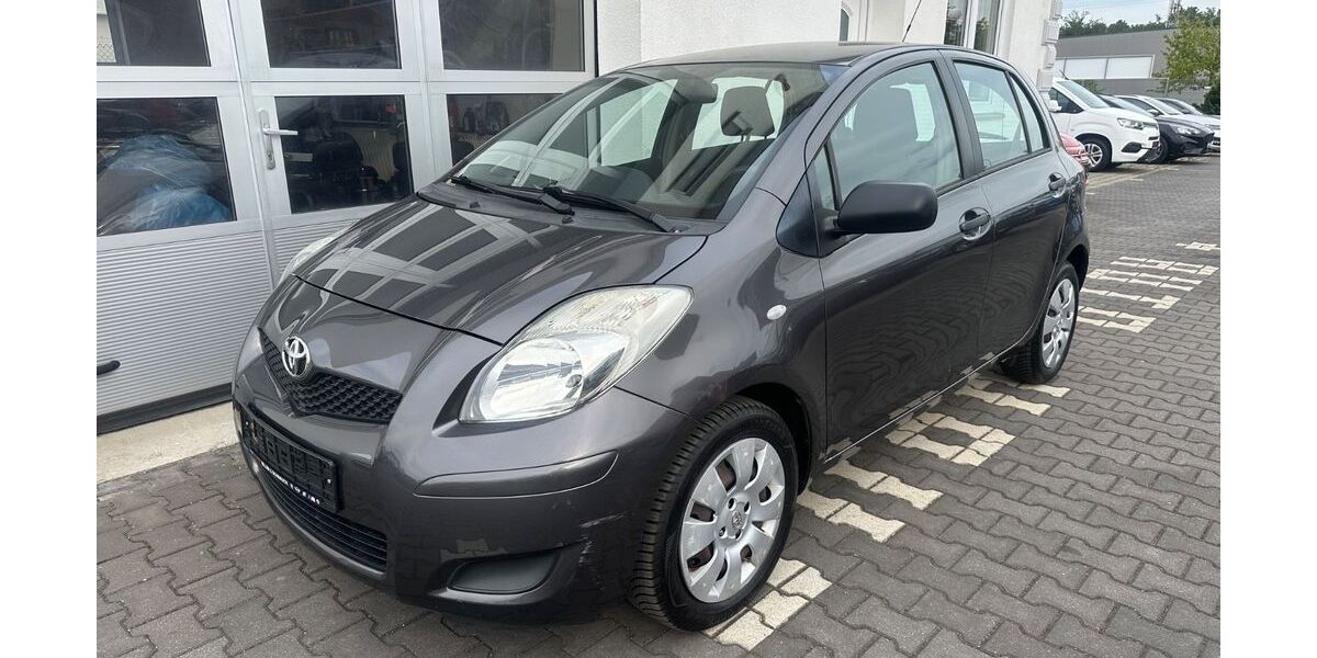 Toyota Yaris 117.000 km 4.490 &euro; Mahlow 15831