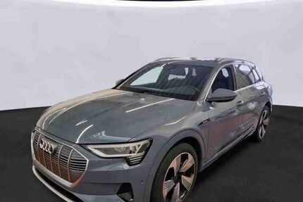 Audi e-tron 84.183 km 33.730 &euro; Mainburg 84048