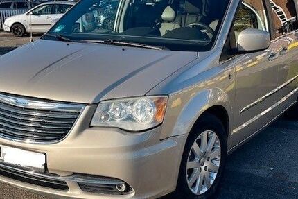 Chrysler Grand Voyager 156.000 km 15.400 &euro; Hamburg 21031