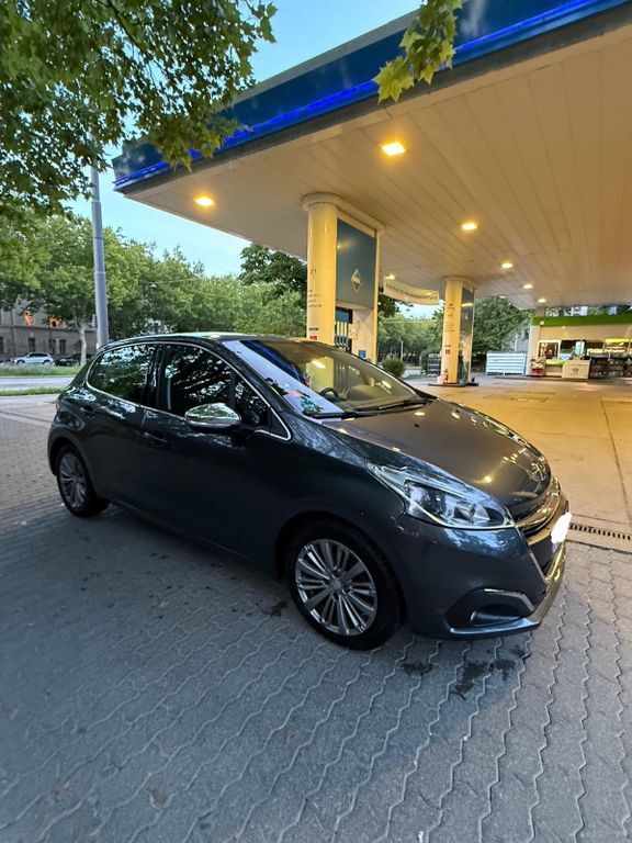 Peugeot 208 135.000 km 6.500 € München 80797