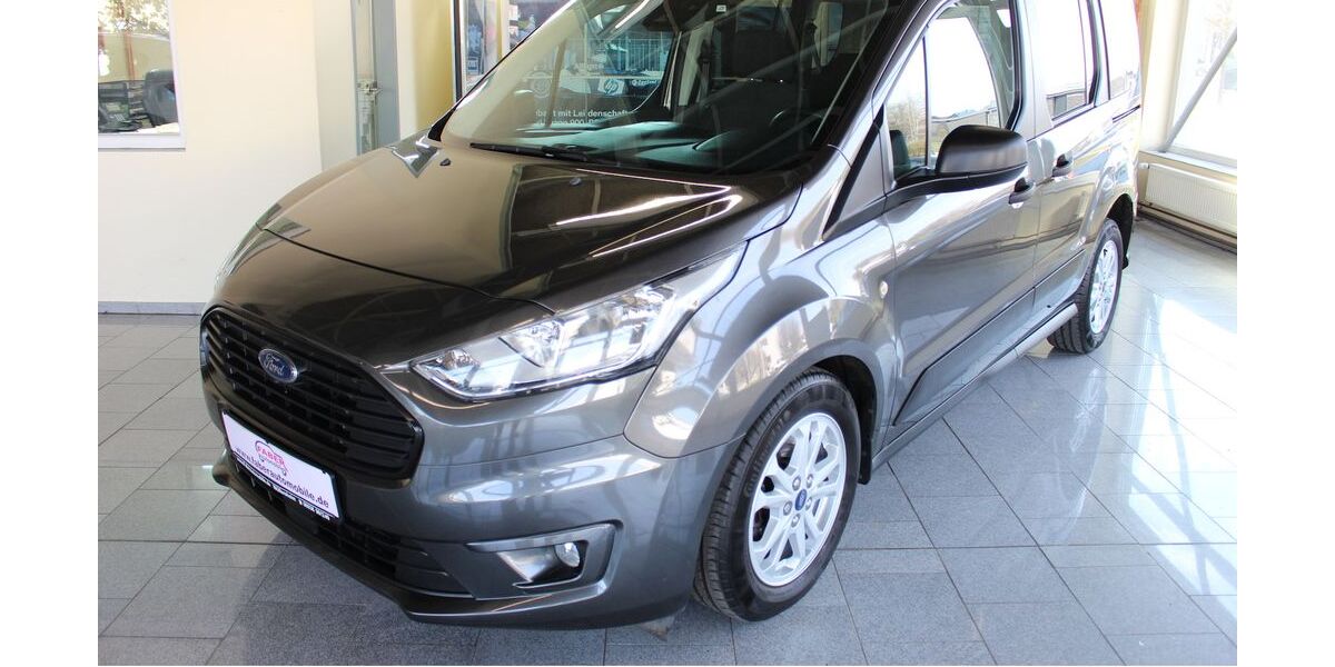 Ford Tourneo Connect 27.941 km 17.222 &euro; Wölfersheim 61200