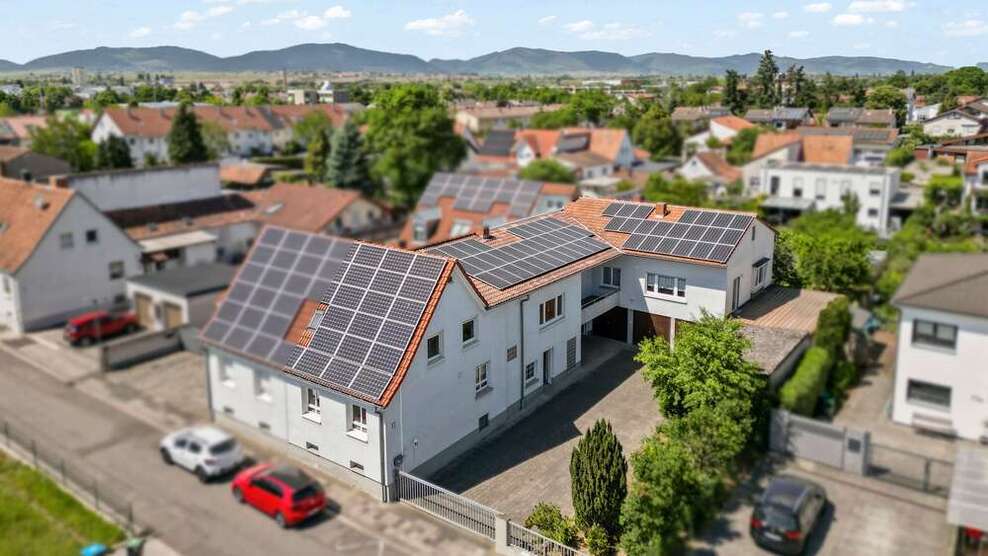 Haus zum Kaufen in Landau 465.000 € 247 m²