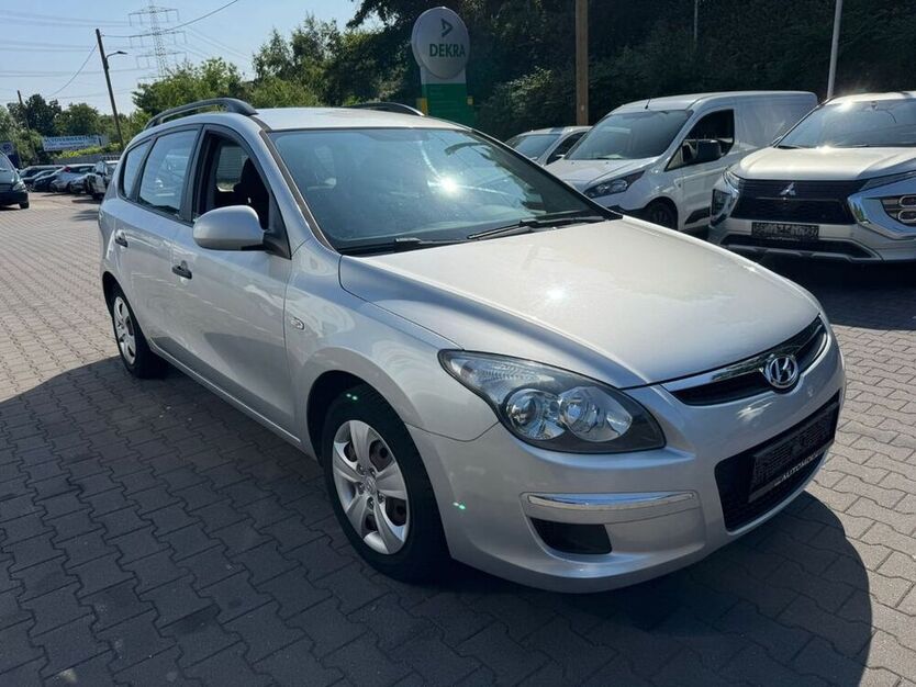 i30