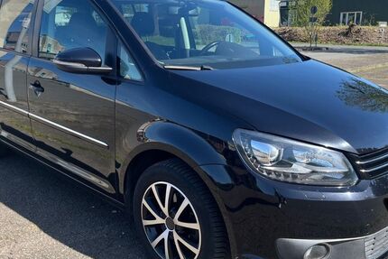 VW Touran 171.500 km 8.490 &euro; Osterode am Harz 37520