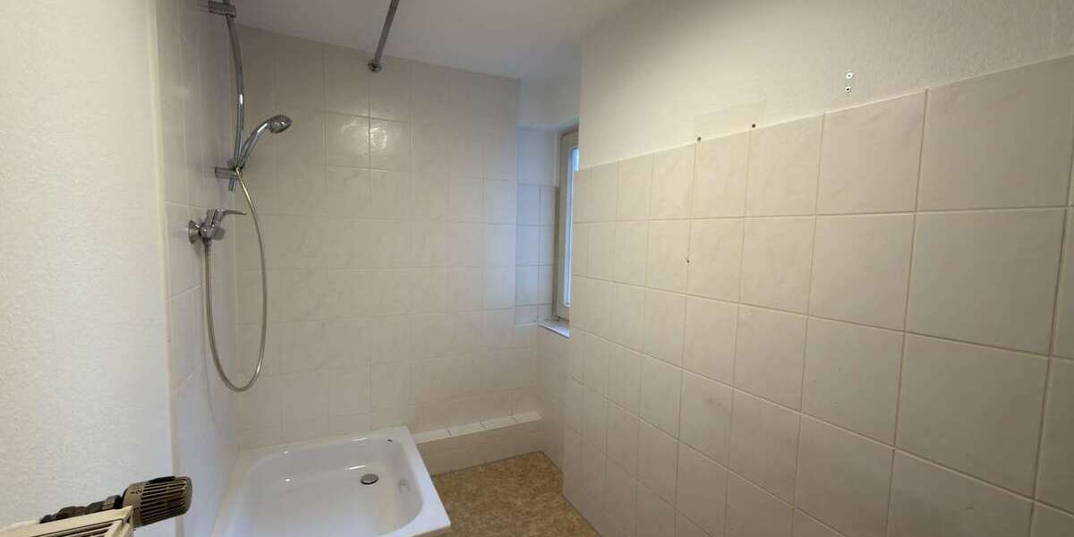 Großes Büro- und Praxisfläche in Hattingens Altstadt mit IT-Raum, LAN, Seminarraum und Gartennutzung - Gewerbeobjekt Hattingen Baak | Angebot:24705235