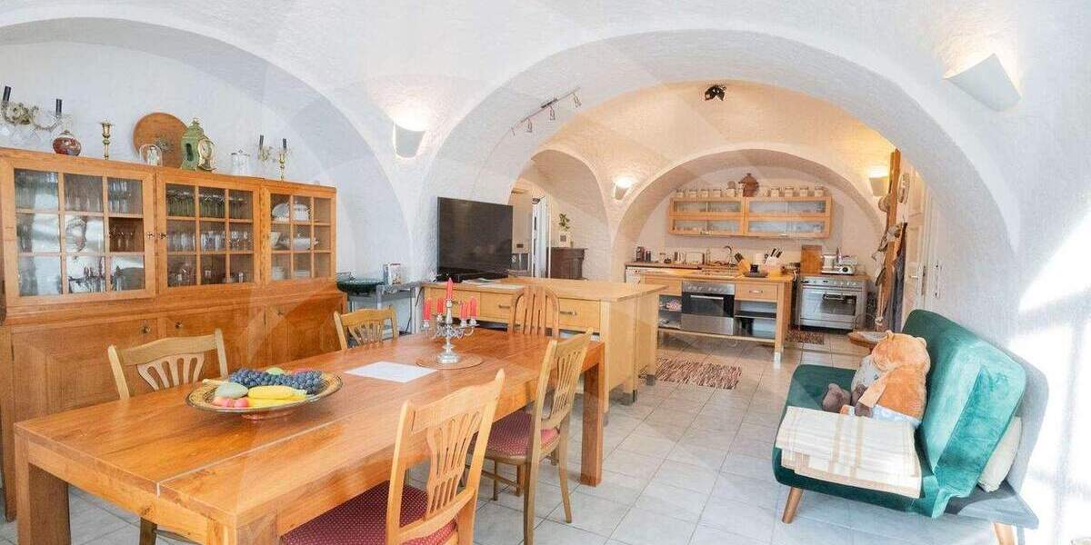 Mehrfamilienhaus, Wohnhaus Röhrnbach - 6 Zimmer, 268 m&sup2;, 498.000&euro; | Angebot:25730945