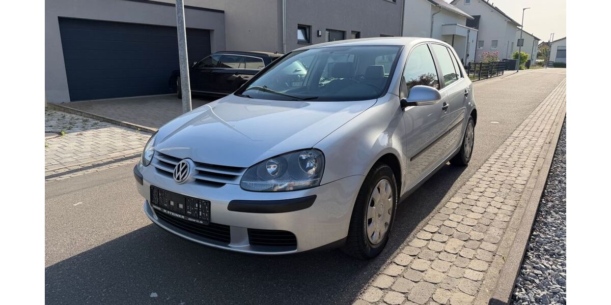 VW Golf 140.000 km 4.399 &euro; Weisweil 79367