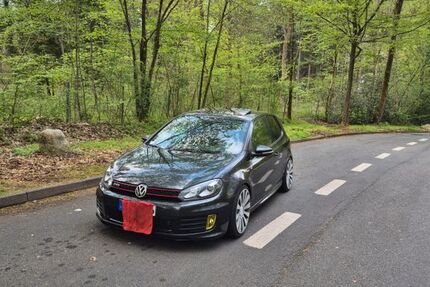 VW Golf 161.000 km 13.990 &euro; Lägerdorf 25566