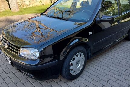 VW Golf 231.000 km 2.000 &euro; Sondershausen 99706