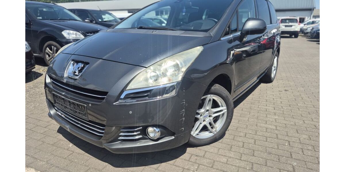 Peugeot 5008 142.345 km 3.000 &euro; Trier 54294