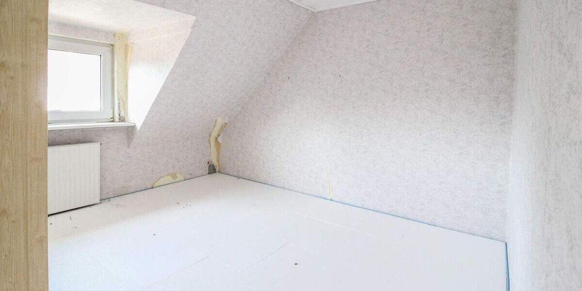 Einfamilienhaus Bad Driburg - 8 Zimmer, 179 m&sup2;, 259.000&euro; | Angebot:25374851