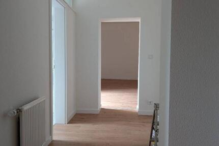 Schöne 3-Zimmer-Wohnung mit Terrasse – frisch renoviert! zimmer