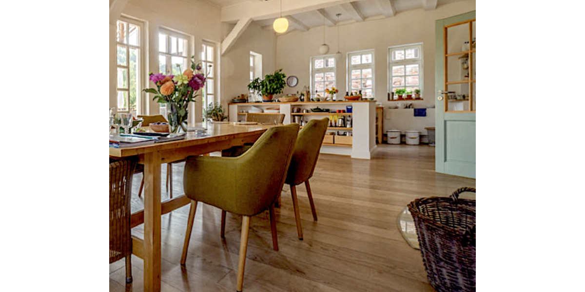 Einfamilienhaus Bad Wildungen - 7 Zimmer, 400 m&sup2;, 980.000&euro; | Angebot:21624522