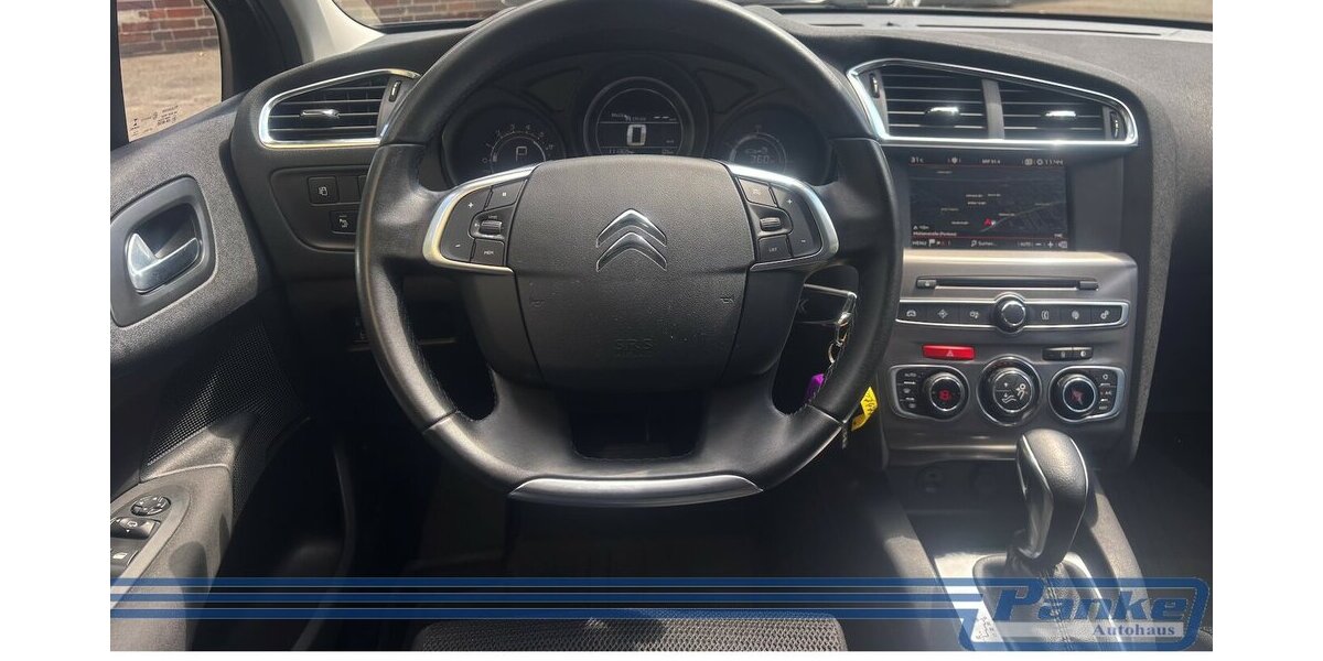 Citroen C4 Selection 120 EAT6*SHZ*DAB*NAV*BT*Tempo* 111.305 km 9.990 &euro; Berlin 13187