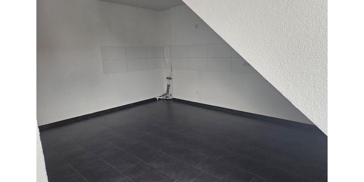 Maisonettenwohnung Mutterstadt - 6 Zimmer, 200 m&sup2;, 2.340&euro; | Angebot:26365112