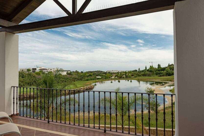 Haus zum Kaufen in Estepona 718.692 € 276 m²