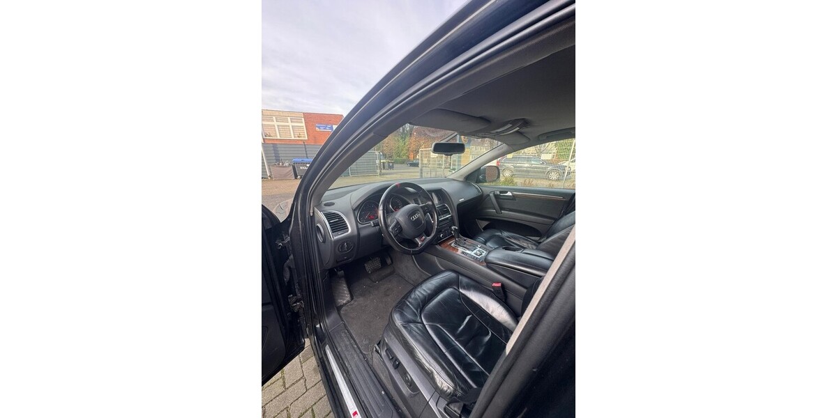 Audi Q7 317.300 km 4.800 &euro; Mülheim an der Ruhr 45468