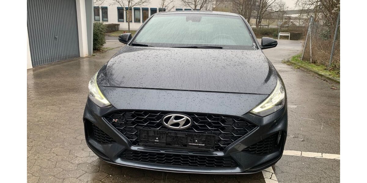 Hyundai i30 76.681 km 17.699 &euro; Mainz-Kastel 55252