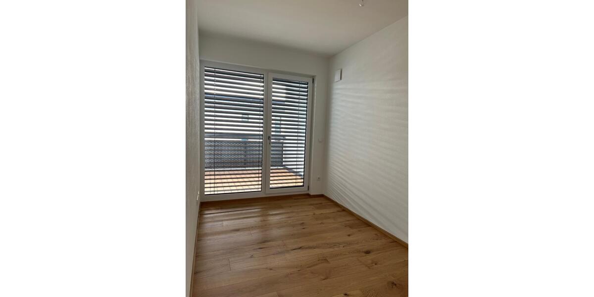 Dachgeschoßwohnung Neukirchen vorm Wald - 3.5 Zimmer, 75 m&sup2;, 270.800&euro; | Angebot:25367554