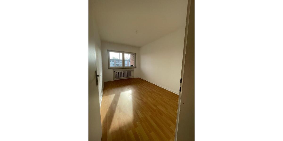 Etagenwohnung Schwalmtal - 3 Zimmer, 73 m&sup2;, 660&euro; | Angebot:24935033