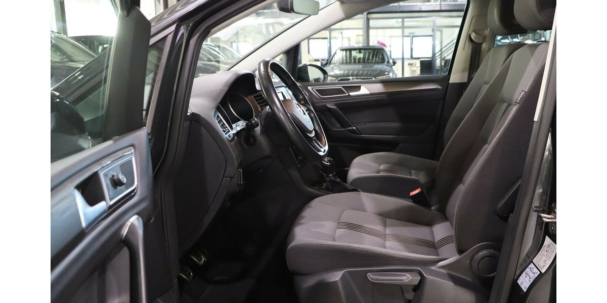 VW Golf Sportsvan 1.4 TSI ALLSTAR / XENON, NAVI-DM 119.000 km 13.444 &euro; Hamm 59077