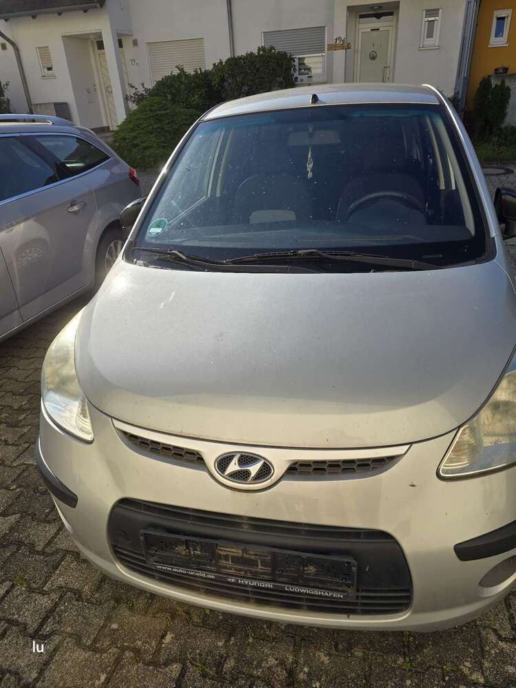 i10