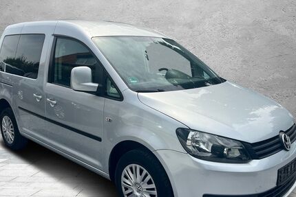 VW Caddy 140.000 km 6.499 &euro; Detmold 32758