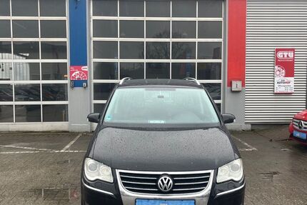 VW Touran 227.000 km 3.999 &euro; Osnabrück 49090