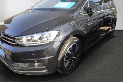 VW Touran 102.950 km 25.880 &euro; Lübeck 23560