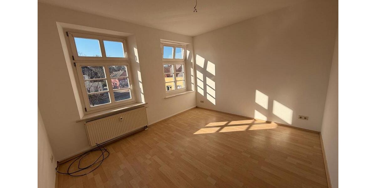 Etagenwohnung Bitterfeld-Wolfen Wolfen - 3 Zimmer, 82 m&sup2;, 540&euro; | Angebot:26001819
