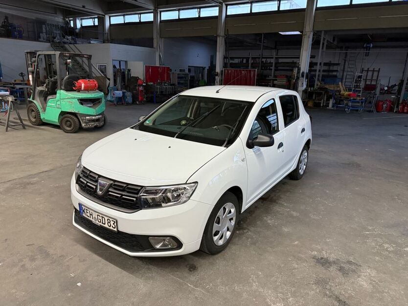 Dacia Sandero 74.000 km 7.600 € Regensburg 93055